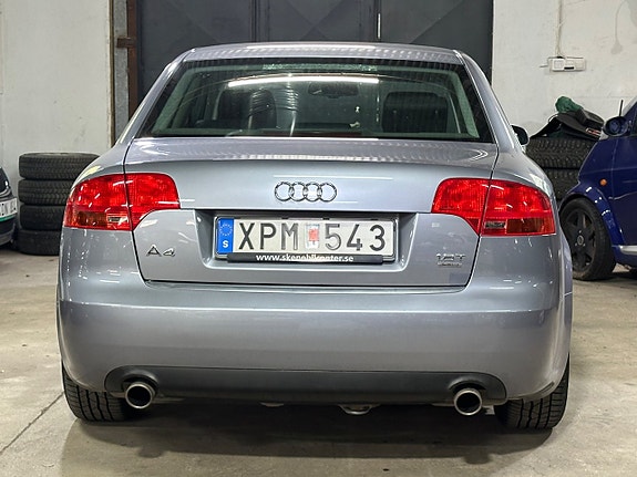 Audi A4 6 of 30