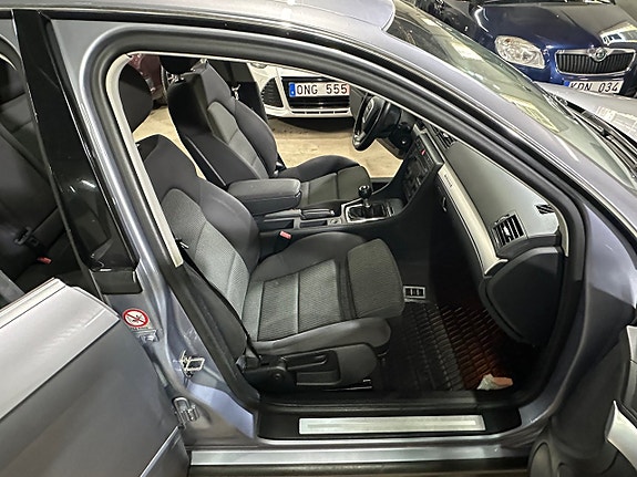Audi A4 7 of 30