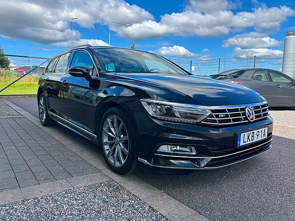 Volkswagen Passat 10 of 16