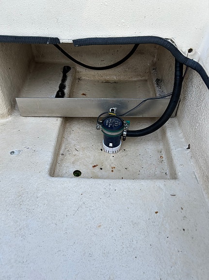 Uttern 5300, 30hk Evinrude & 30-trailer. 5 of 7