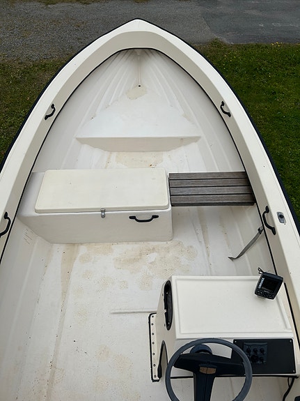 Uttern 5300, 30hk Evinrude & 30-trailer. 3 of 7