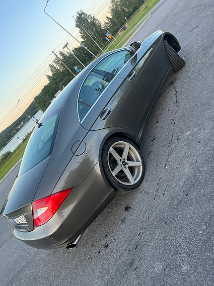 Mercedes-Benz CLS350 7 of 11