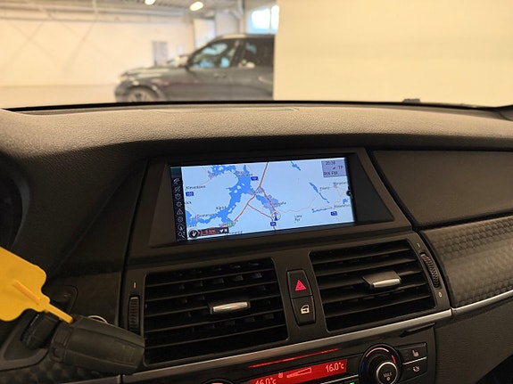 BMW X6 17 of 19
