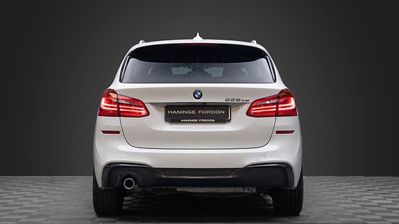 BMW 225xe 5 of 25