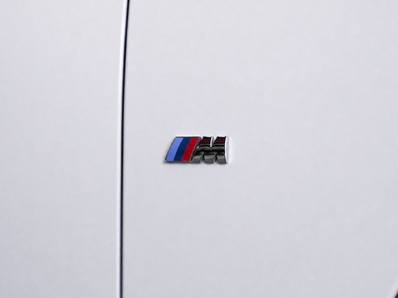 BMW 225xe 24 of 25