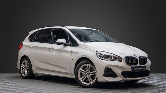 BMW 225xe 3 of 25