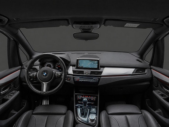 BMW 225xe 9 of 25
