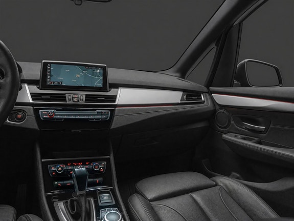 BMW 225xe 17 of 25