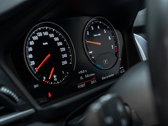 BMW 225xe 12 of 25