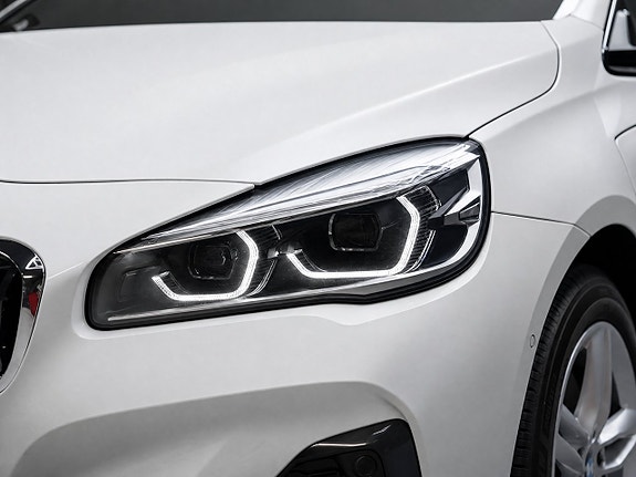 BMW 225xe 25 of 25
