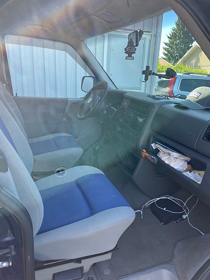 Volkswagen Transporter Multivan Caravelle 11 of 25
