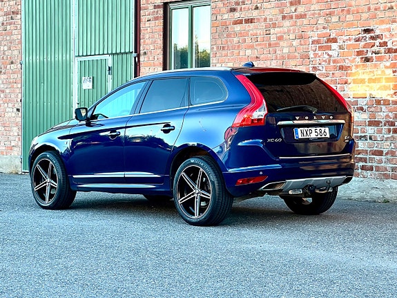 Volvo XC60 5 of 23