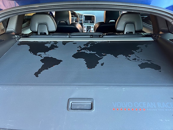 Volvo XC60 16 of 23