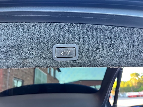 Volvo XC60 15 of 23