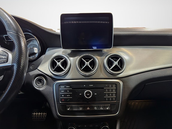 Mercedes-Benz CLA220 d 17 of 27