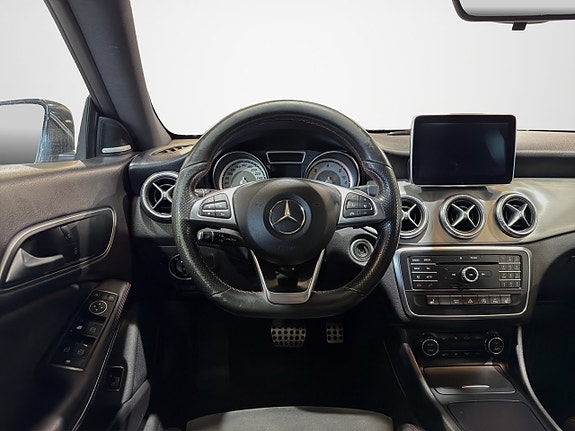 Mercedes-Benz CLA220 d 13 of 27