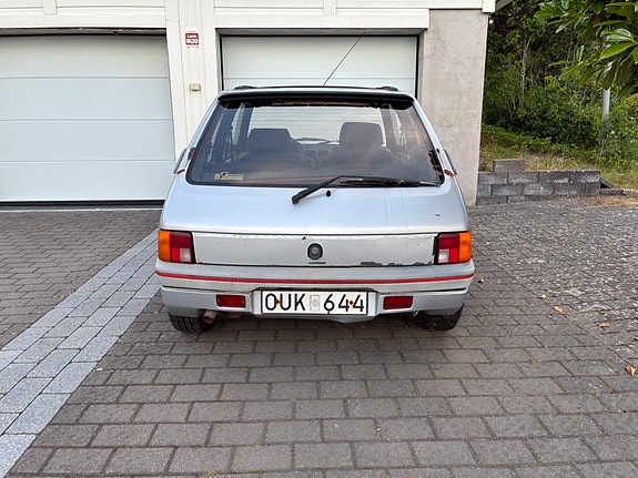 Peugeot 205 3 of 5