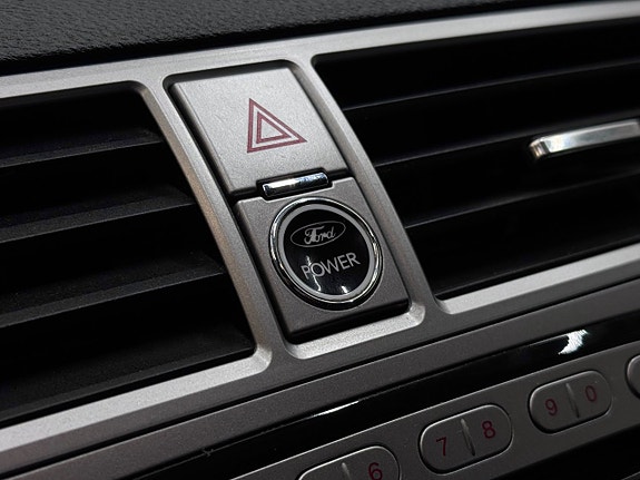 Ford Kuga 21 of 24
