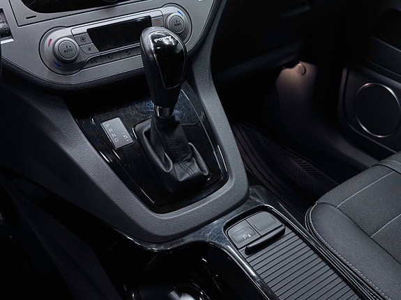 Ford Kuga 16 of 24
