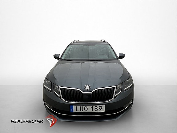 Skoda Octavia 2 of 5