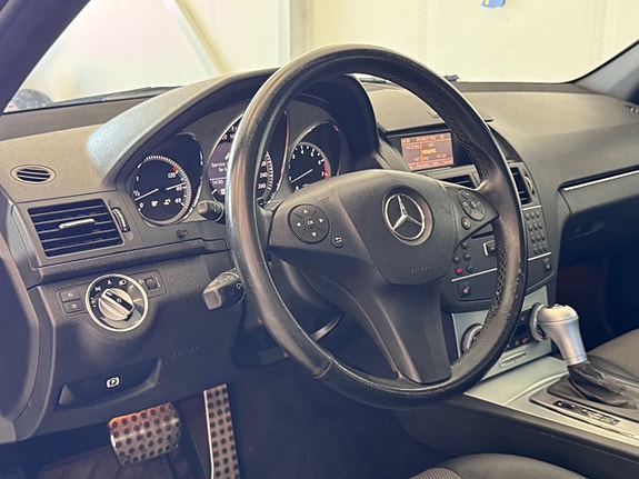 Mercedes-Benz C180 20 of 27