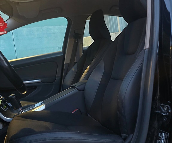 Volvo S60 22 of 27