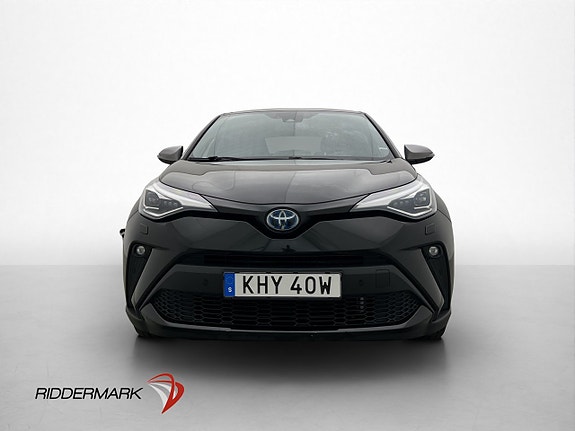 Toyota C-HR 2 of 5