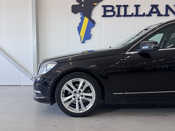 Mercedes-Benz C220 8 of 26