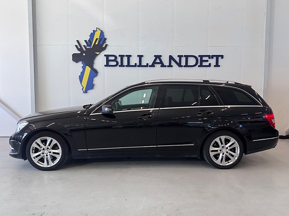 Mercedes-Benz C220 4 of 5