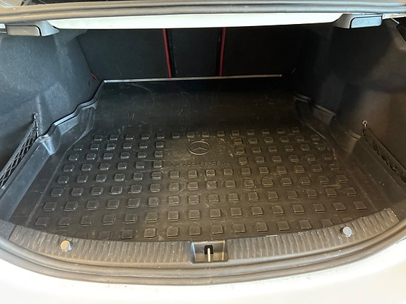 Mercedes-Benz C220 d 4 of 5