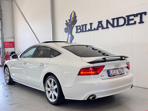 Audi A7 4 of 30