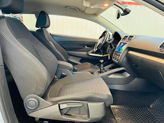Volkswagen Scirocco 10 of 21
