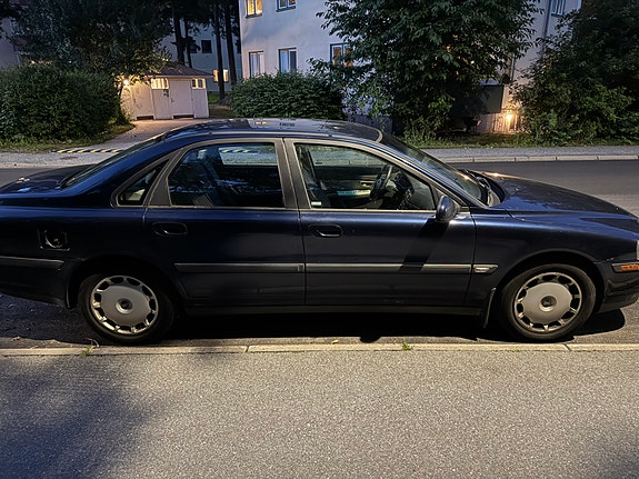 Volvo S80 3 of 5