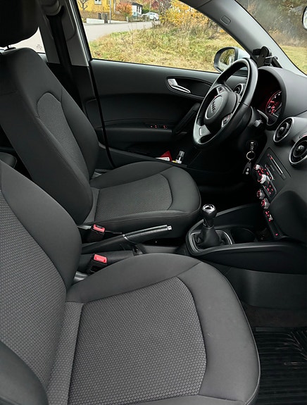 Audi A1 4 of 5