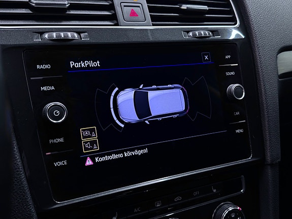 Volkswagen Golf I 18 of 22