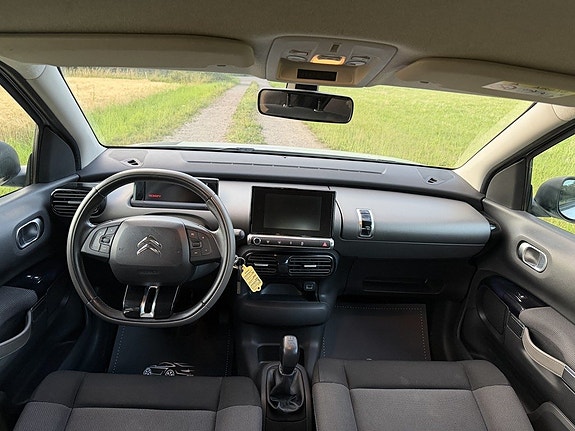 Citroen C4 Cactus 9 of 12