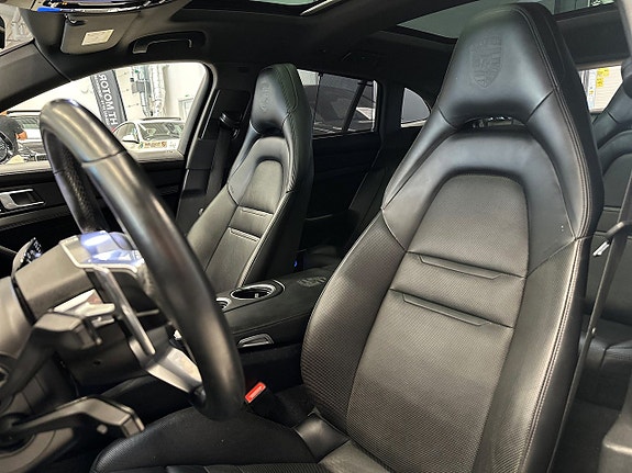 Porsche Panamera 4 12 of 29