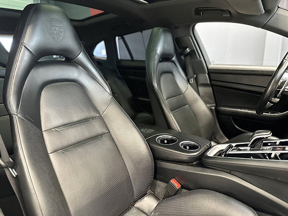 Porsche Panamera 4 9 of 29