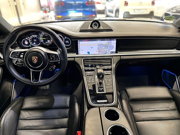 Porsche Panamera 4 11 of 29