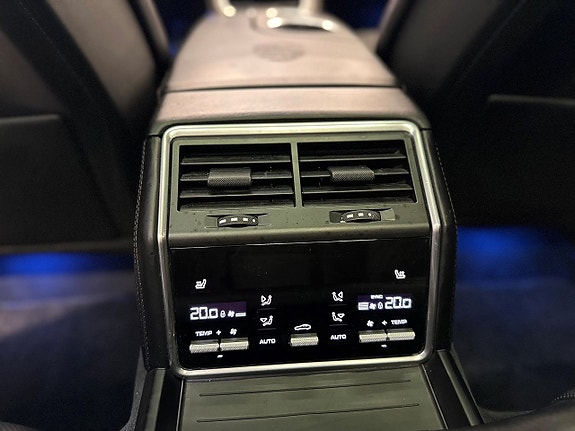 Porsche Panamera 4 21 of 29
