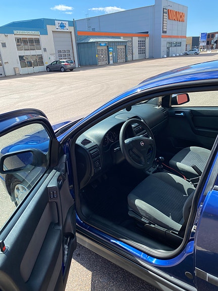 Opel Astra 4 of 5