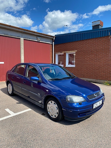 Opel Astra 3 of 5
