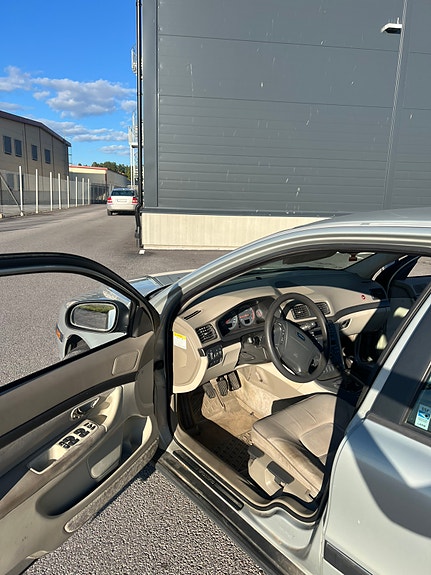 Volvo S80 8 of 10
