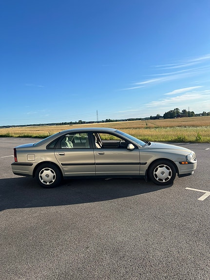 Volvo S80 4 of 10