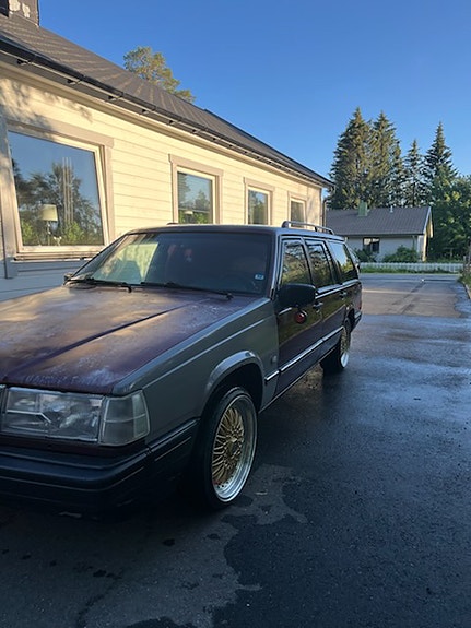 Volvo 940 2 of 5