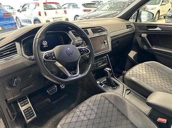 Volkswagen Tiguan 15 of 26