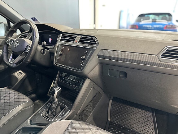 Volkswagen Tiguan 13 of 26