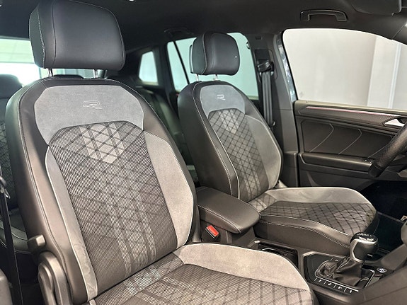 Volkswagen Tiguan 14 of 26