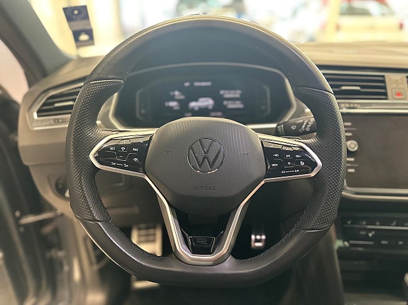 Volkswagen Tiguan 23 of 26