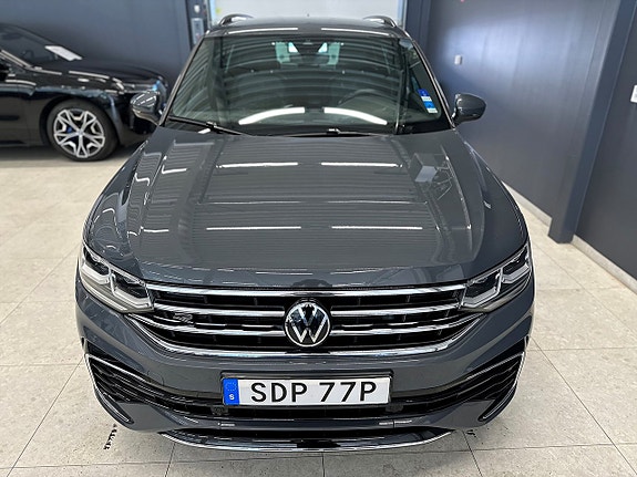 Volkswagen Tiguan 3 of 26